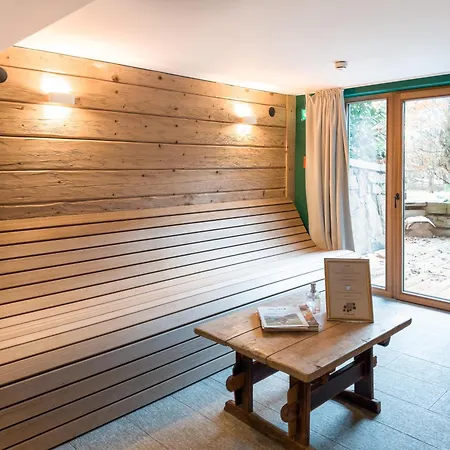 Golf - Penthouse, Balcony & Sauna Access Kleinboden