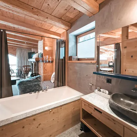 Sportlodge' Golf - Natural Pool, Whirlpool & Sauna By Alpenluxus